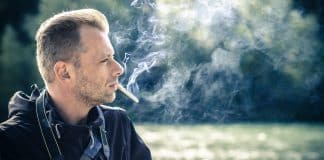 Confusión y duda mantienen a las personas fumando